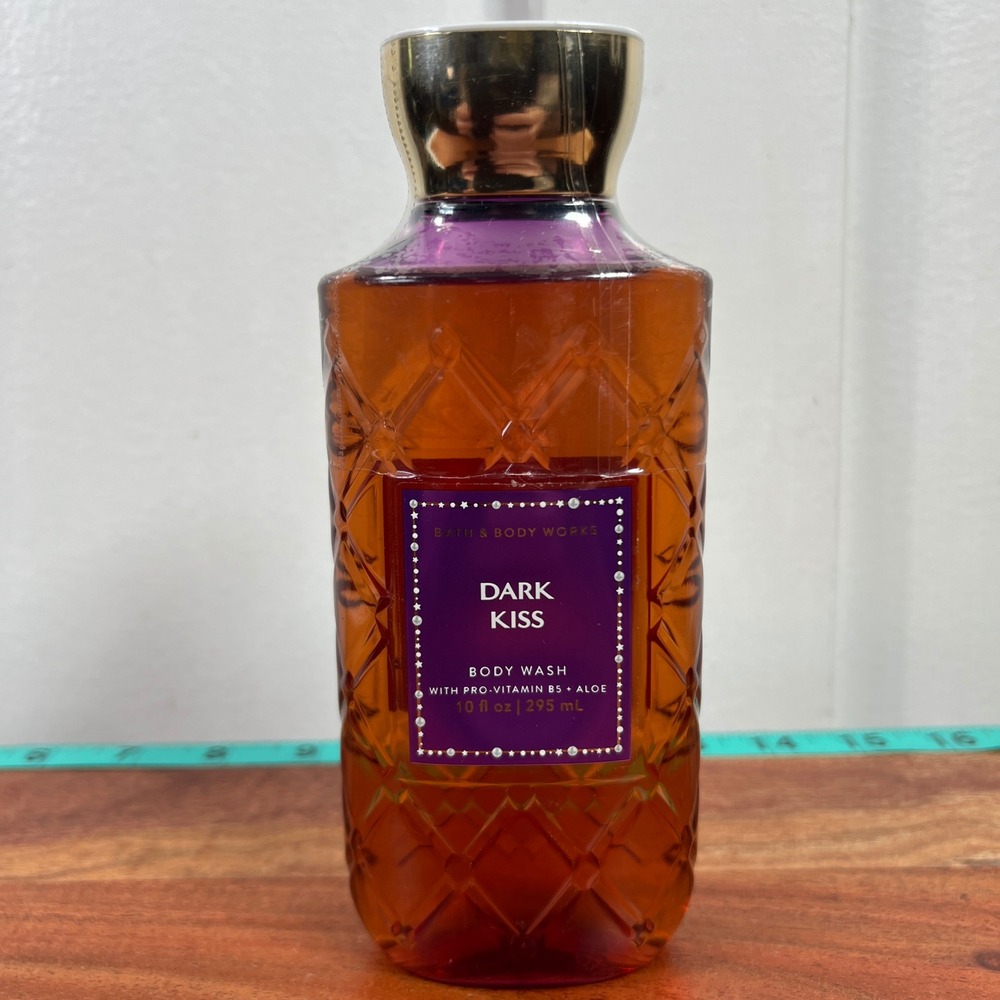 Bath & Body Works Dark Kiss Body Wash 10oz Pro-Vitamin B5 Aloe Faceted Bottle